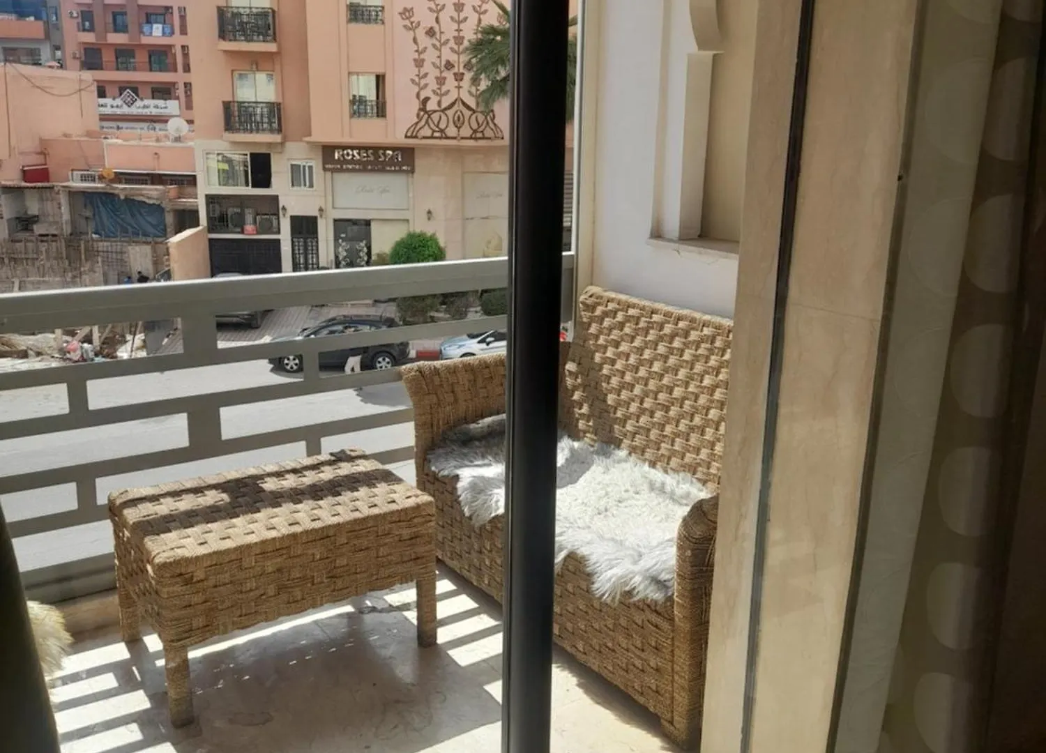 Two Bed Luxury Appt With Air Conditioning Parking And Pool Marrakesh